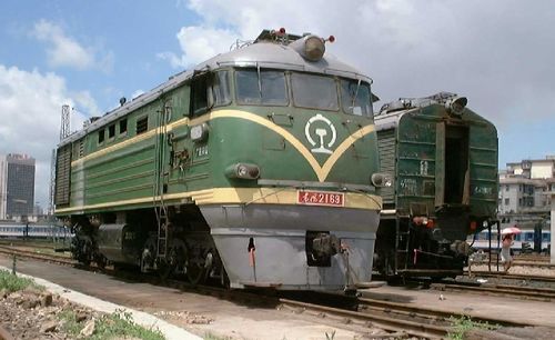 df3內(nèi)燃機(jī)車(chē)介紹